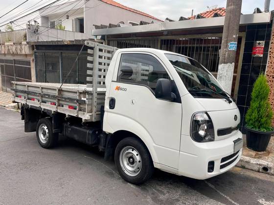 KIA BONGO 2.5 K-2500 4X2 CS TURBO DIESEL 2P MANUAL